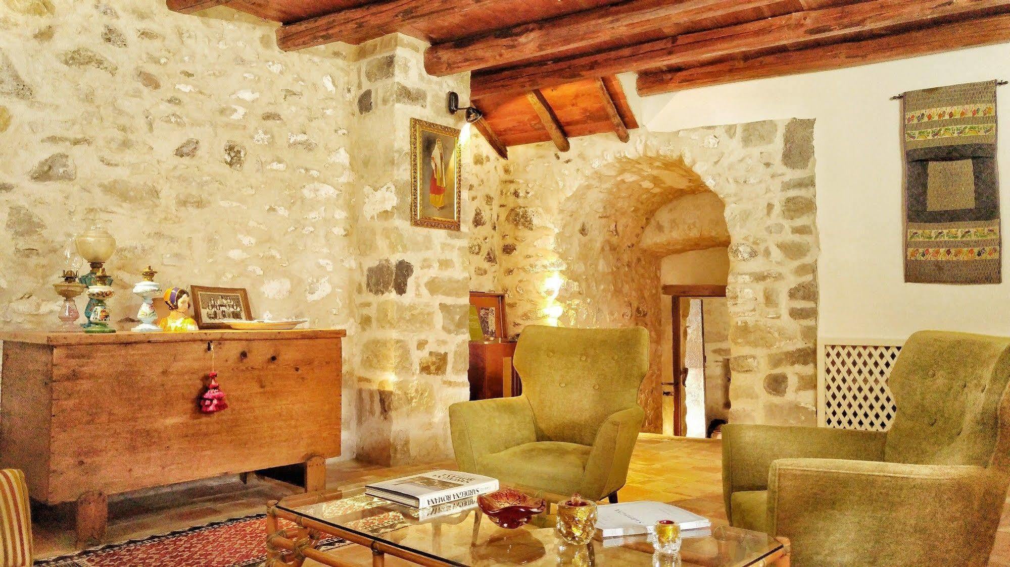 Il Borgo Dell'Arcangelo Tuili Exterior foto
